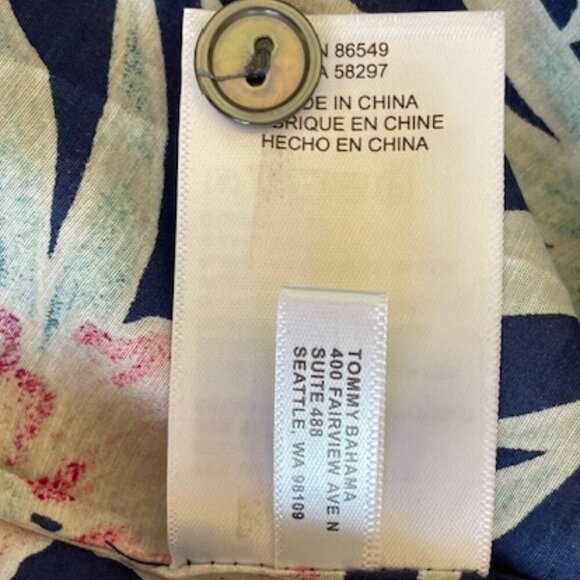 TOMMY BAHAMA Talulla Gardens Camp Shirt in Island Navy L - Picture 16 of 16